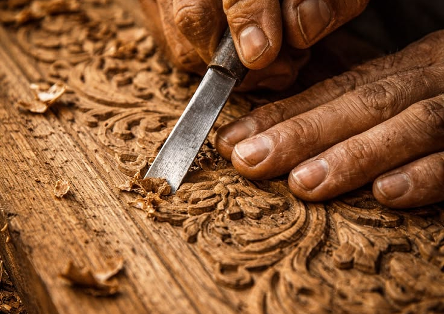 Crafting a Serene Sanctuary: Reclaimed Wood in Urban Spaces